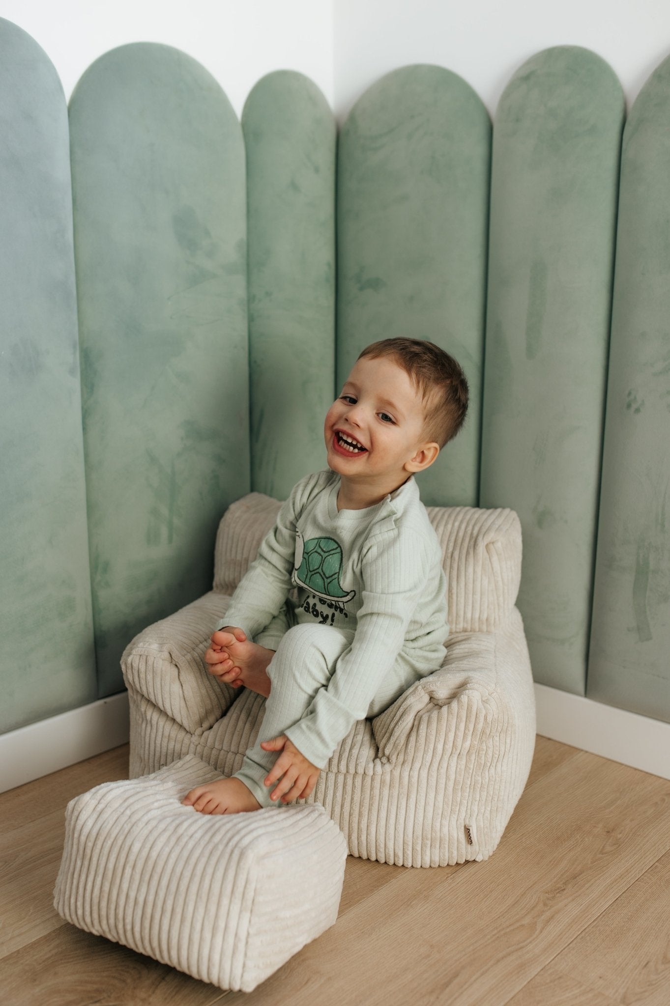 KIDS SWEET Dziecięcy Fotel z Podnóżkiem - poom kids