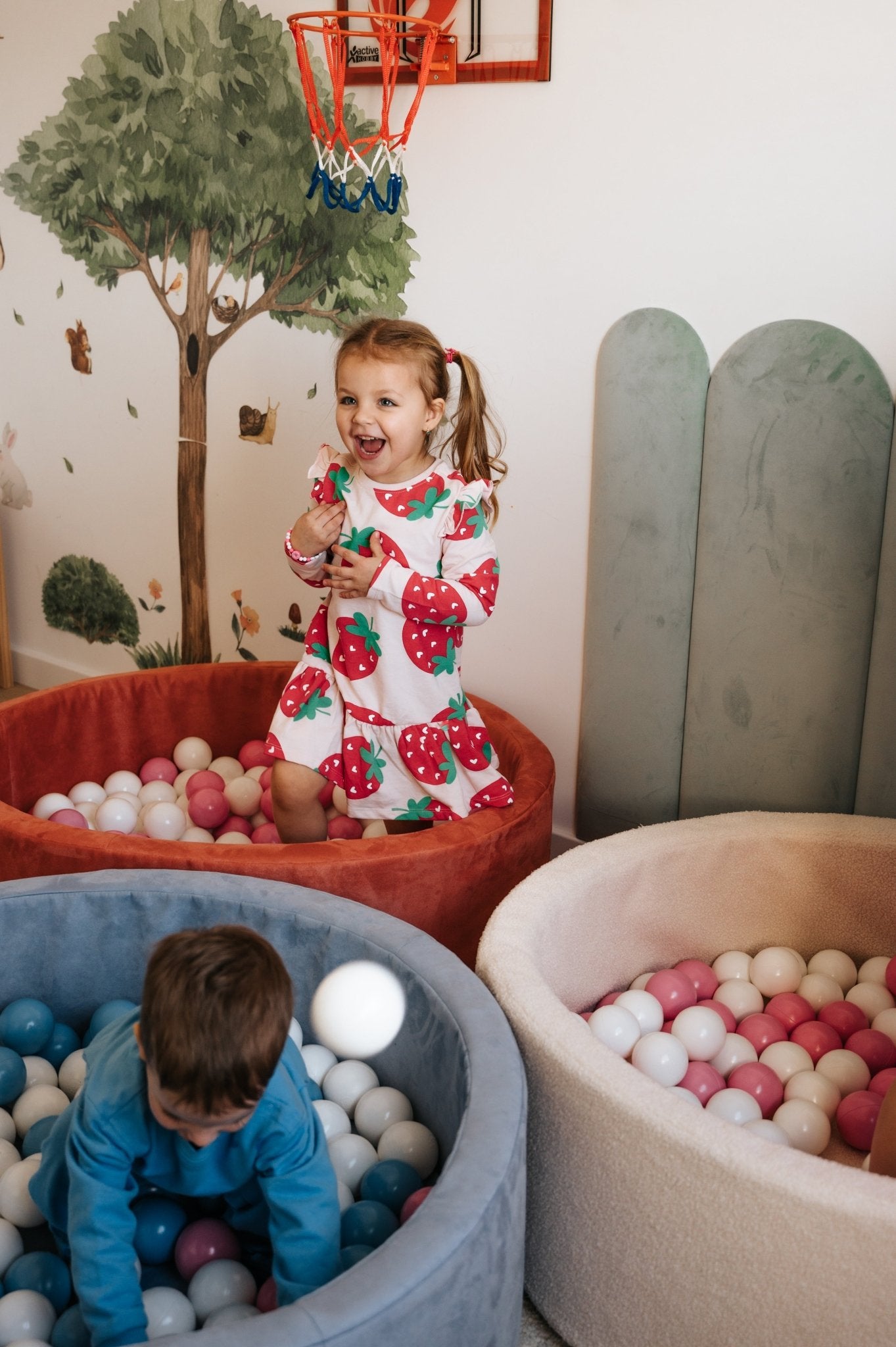 KIDS MIKI Duży Dziecięcy Basen 2 - osobowy Tkanina Welwetowa z Piłkami ∅100cm (200 piłeczek) - poom kids