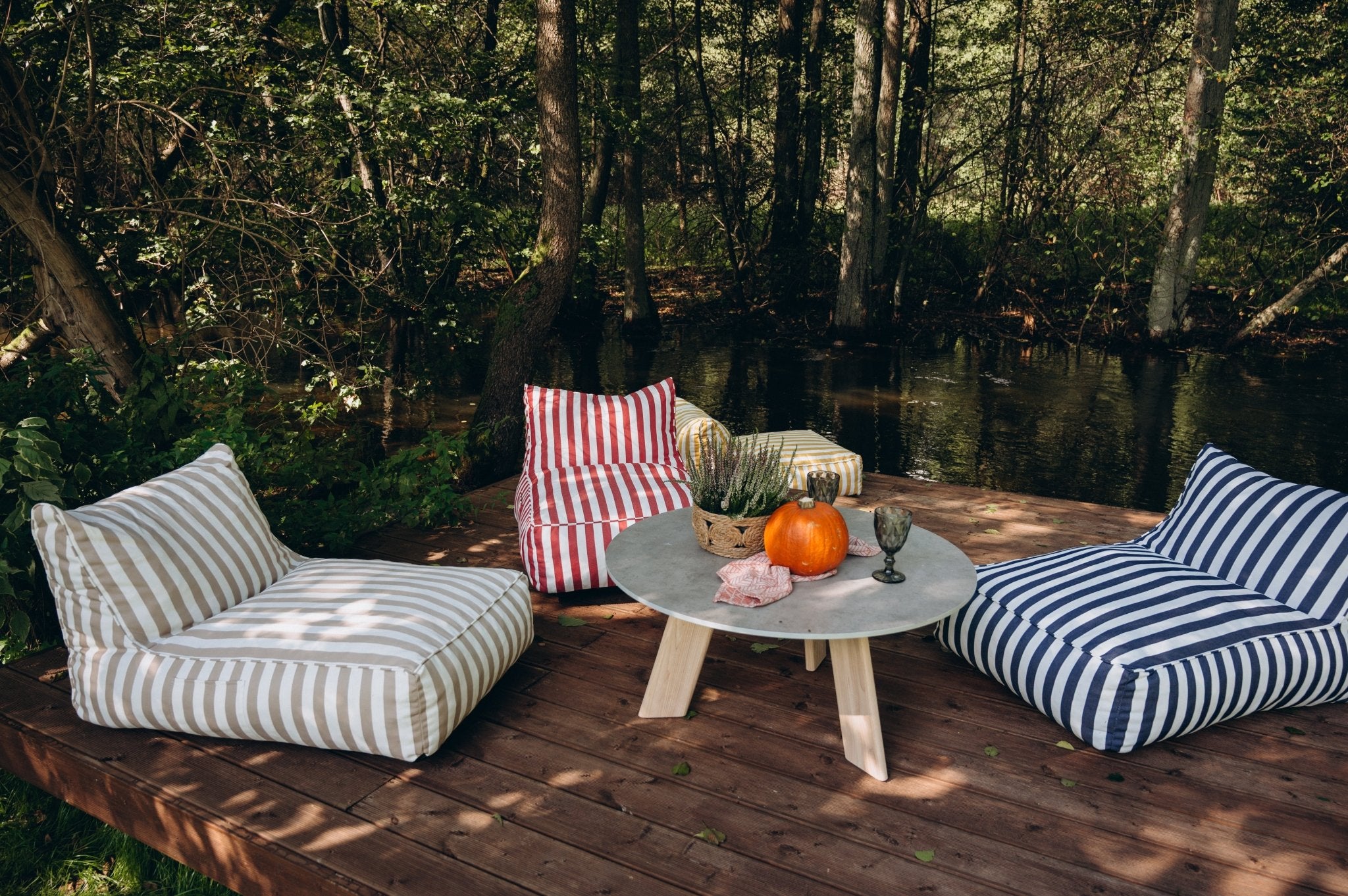 Pufa outdoorowa w paski - poom kids